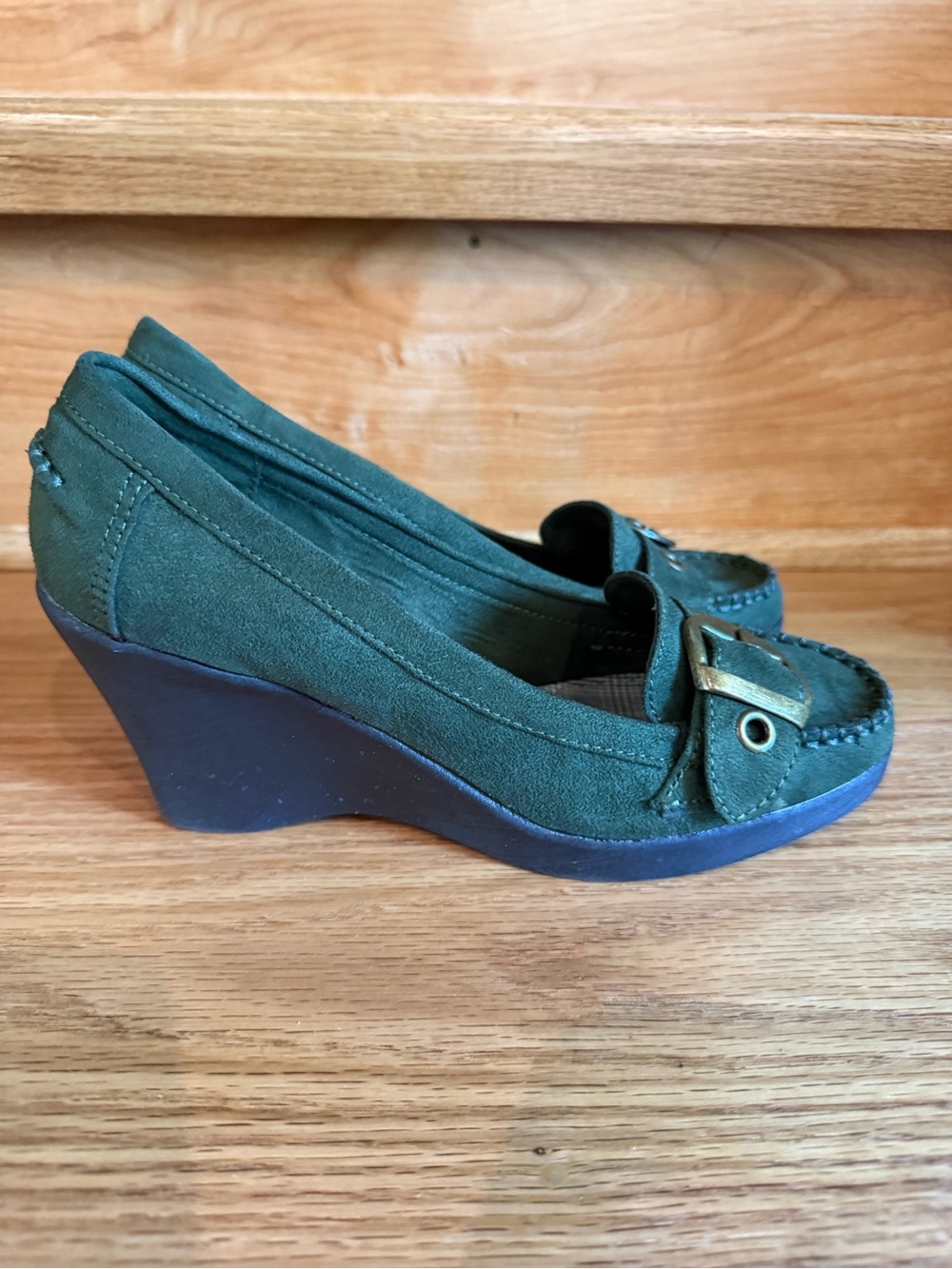 American Eagle by Payless Dark Green Suede Wedge Loafers with Buckle
